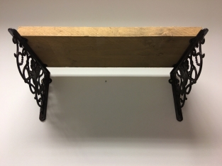 Beautiful shelf rack pendant, cast iron